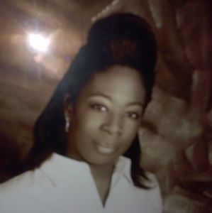 Meet your Posher, Deedra